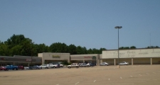 Listing Image #1 - Shopping Center for sale at 2101-2106 Raymond Road, Jackson MS 39212
