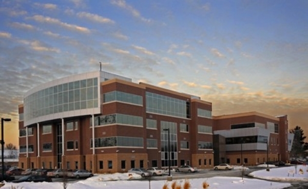 Listing Image #1 - Office for sale at 703 South Cleveland Massillon Road, Fairlawn OH 44333