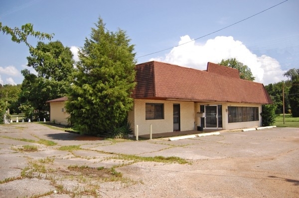 Listing Image #1 - Retail for sale at 11713 South Memorial Pkwy, Huntsville AL 35803