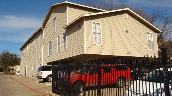 Listing Image #1 - Multi-family for sale at 5727 Richmond Ave., Dallas TX 75206