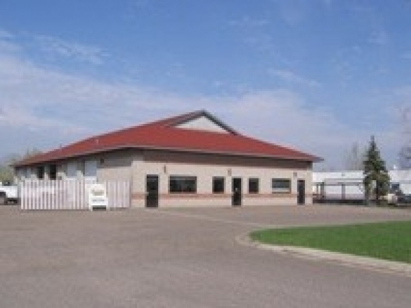 Listing Image #1 - Industrial for sale at 7055 21st Ave S, Centerville MN 55038