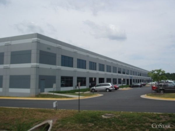 Listing Image #1 - Industrial for sale at 3933 Avion Park Court, Chantilly VA 20151