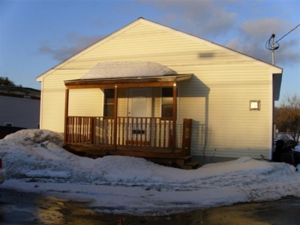 Listing Image #1 - Retail for sale at 765 Main Street, Readfield ME 04351