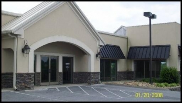 Listing Image #1 - Retail for sale at 108 Lovell Rd, Knoxville TN 37934