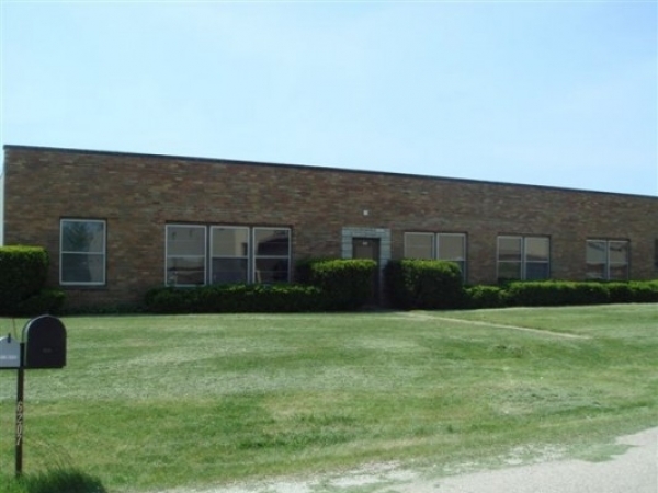 Listing Image #1 - Industrial for sale at 6207 Commercial dRIVE, Crystal Lake IL 60014 Listing Image #1 - Industrial for sale at 6207 Commercial dRIVE, Crystal Lake IL 60014