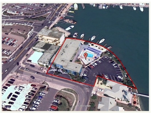 Listing Image #1 - Hotel for sale at 40 Devon Dr, Clearwater FL 33767
