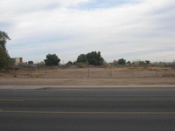 Listing Image #1 - Land for sale at 4045 S 7TH ST, PHOENIX AZ 85040