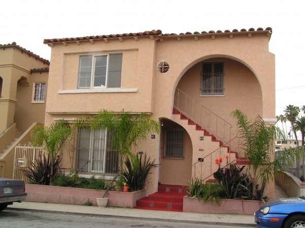Listing Image #1 - Multi-family for sale at 43 Belmont St, Long Beach CA 90803