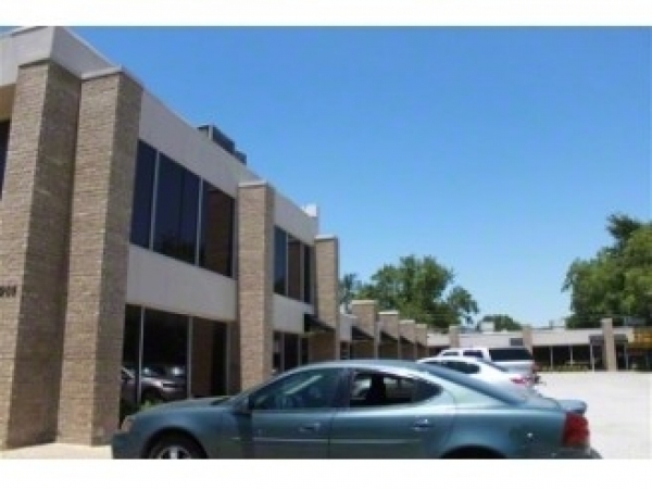 Listing Image #1 - Office for sale at 1905 E. Abram St., Arlington TX 76010