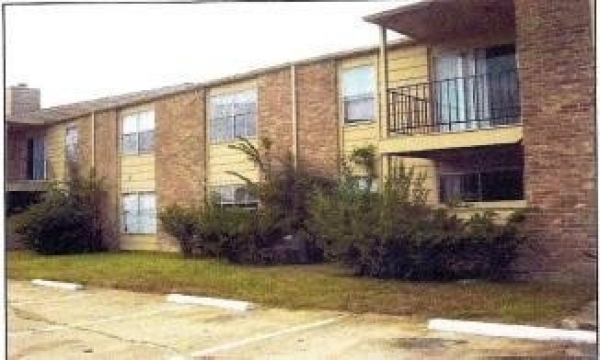 Listing Image #1 - Multi-family for sale at DeSoto, Houston TX 77091