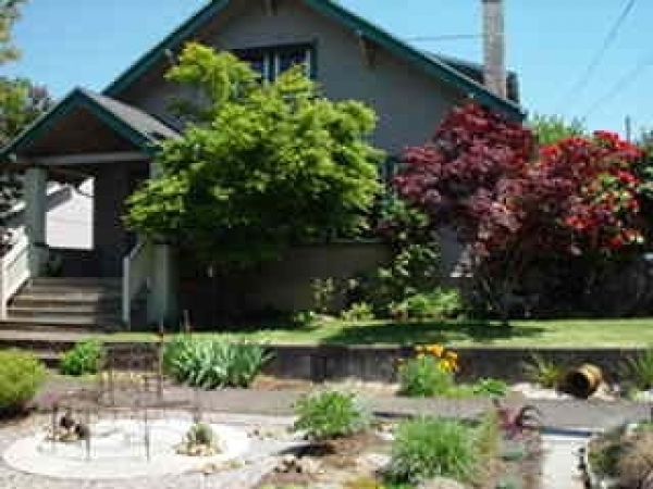Listing Image #1 - Multi-family for sale at 748 NE 76th Ave, Portland OR 97213