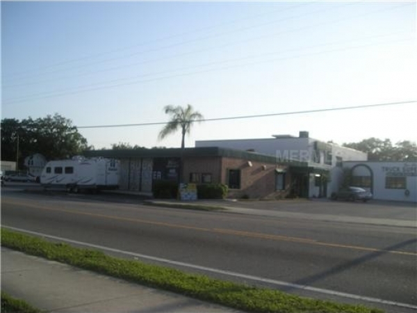 Listing Image #1 - Business for sale at 2000 9th St W, Bradenton FL 34205
