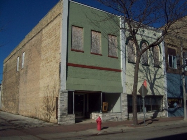 Listing Image #1 - Retail for sale at 5814 6th Ave, Kenosha WI 53140