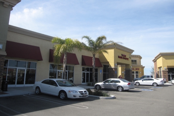 Listing Image #1 - Retail for sale at 2730 Naglee Road, Tracy CA 95304