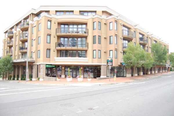 Listing Image #1 - Office for sale at 10047 Main Street #101, Bellevue WA 98004
