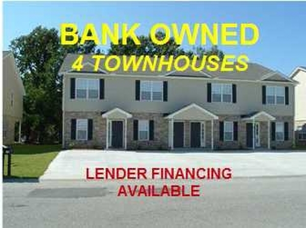 Listing Image #1 - Multi-family for sale at 101 PINESHADOW DR, Goose Creek SC 29445