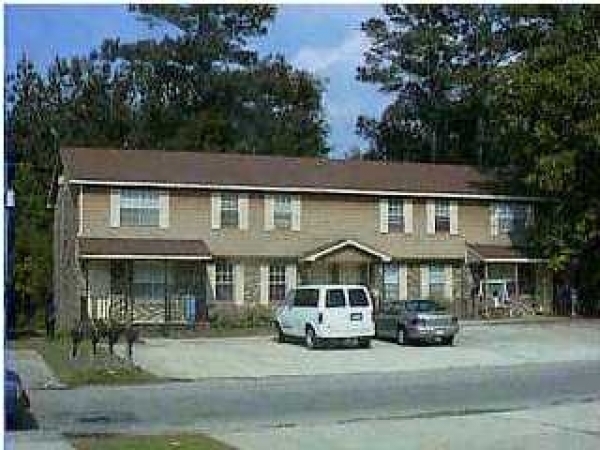 Listing Image #1 - Multi-family for sale at 7676 HUNTERS RIDGE LN, North Charleston, SC 29420