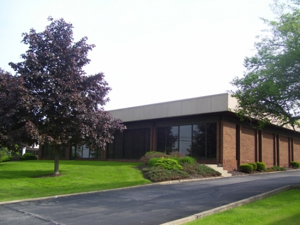Listing Image #1 - Office for sale at 3378 MARKET ST W, Fairlawn OH 44333