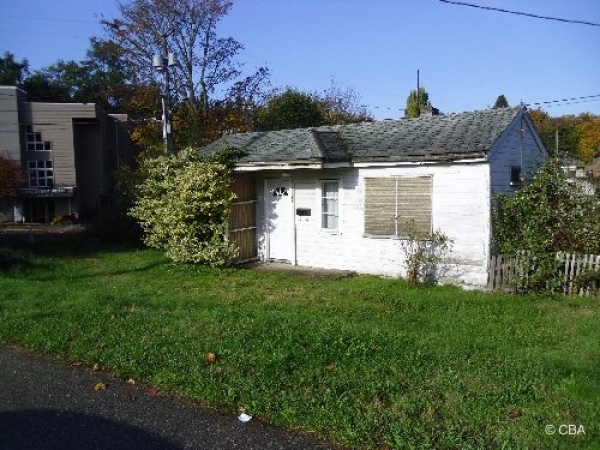 Listing Image #1 - Land for sale at 3224 W. Government Way, Seattle WA 98199