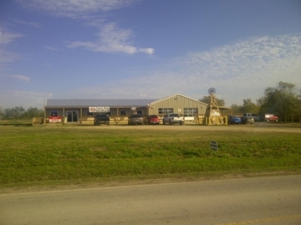 Listing Image #1 - Retail for sale at 11360 Cude Cemetery, Willis TX 77318