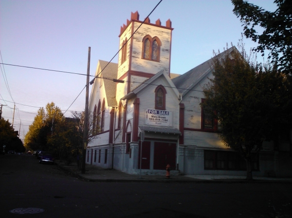Listing Image #1 - Multi-Use for sale at 103 Morris Ave, Portland OR 97212