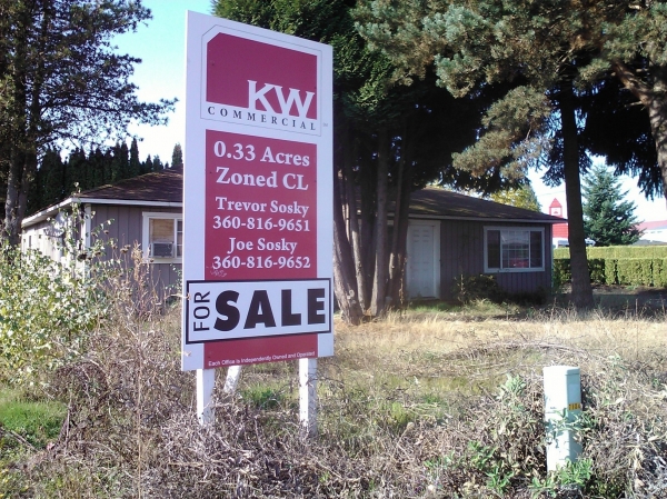 Listing Image #1 - Retail for sale at 7017 Hazel Dell Ave, Vancouver WA 98665