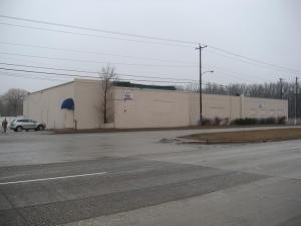 Listing Image #1 - Industrial for sale at 546 W College Ave, Milwaukee WI 53207