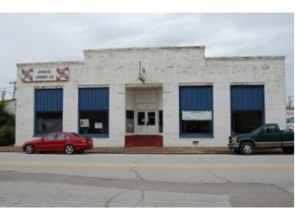 Listing Image #1 - Multi-Use for sale at 418 South Spring Street, Tupelo MS 38801