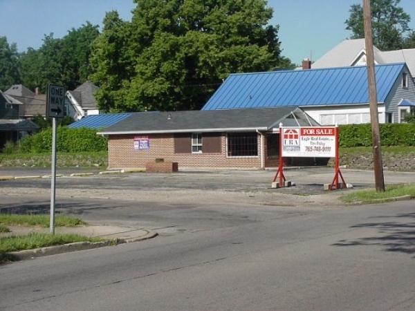Listing Image #1 - Retail for sale at 1437 E. Main Street, Muncie IN 47303