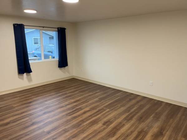 Listing Image #8 - Multi-family for sale at 2615 Neals Lane, Vancouver WA 98661