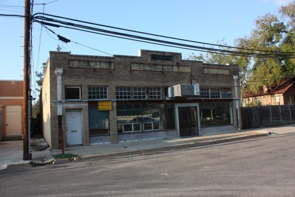 Listing Image #1 - Retail for sale at 513 St. George, gonzales TX 78629