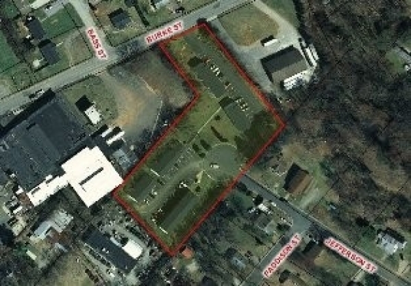 Listing Image #1 - Multi-family for sale at 310 Jefferson Street, Kernersville NC 27284
