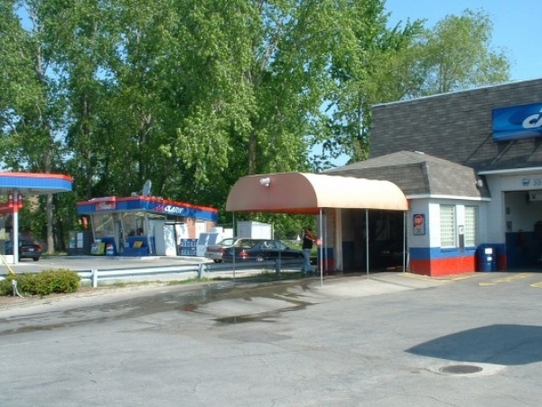 Listing Image #1 - Retail for sale at 598 Pte. Tremble, Algonac MI 48001 Listing Image #1 - Retail for sale at 598 Pte. Tremble, Algonac MI 48001