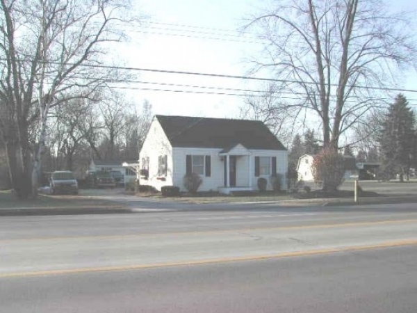 Listing Image #1 - Office for sale at 5815 Gratiot, Saginaw,MI, Saginaw MI 48638
