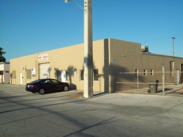 Listing Image #1 - Industrial for sale at 816 N.W. 6th Avenue, Fort Lauderdale FL 33311 Listing Image #1 - Industrial for sale at 816 N.W. 6th Avenue, Fort Lauderdale FL 33311