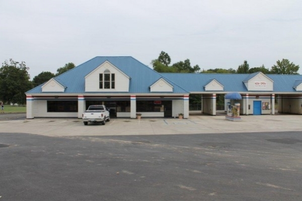 Listing Image #1 - Retail for sale at 4623 S. Broad Street, Scottsboro AL 35769 Listing Image #1 - Retail for sale at 4623 S. Broad Street, Scottsboro AL 35769