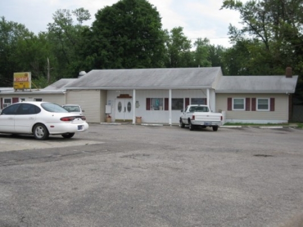 Listing Image #1 - Retail for sale at 932 E. Main St., Boonville IN 47601 Listing Image #1 - Retail for sale at 932 E. Main St., Boonville IN 47601