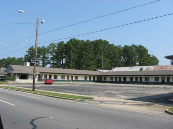 Listing Image #1 - Motel for sale at Hwy 117 N, Wallace NC 28466
