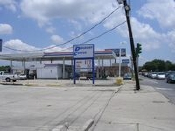 Listing Image #1 - Retail for sale at 2540 Lapalco Blvd., Harvey LA 70058 Listing Image #1 - Retail for sale at 2540 Lapalco Blvd., Harvey LA 70058