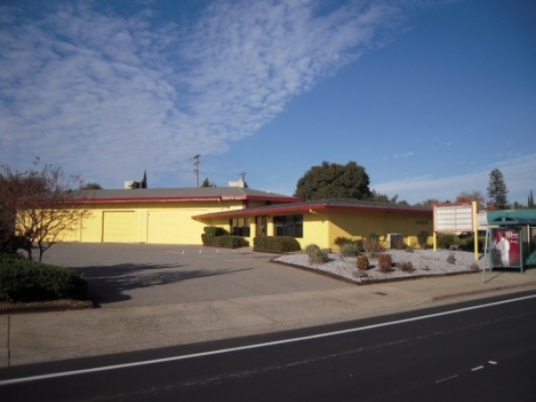 Listing Image #1 - Retail for sale at 2820 Bechelli Lane, Redding CA 96001 Listing Image #1 - Retail for sale at 2820 Bechelli Lane, Redding CA 96001