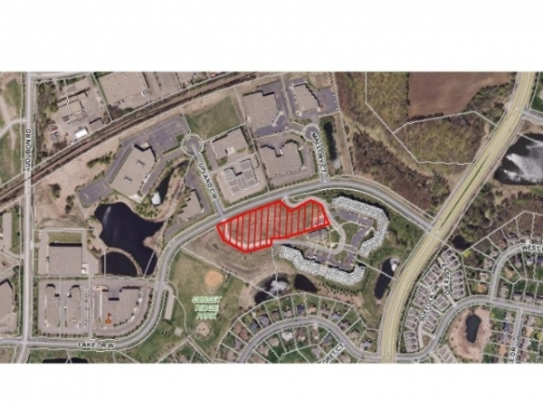 Listing Image #1 - Land for sale at 1361 Lake Dr W, Chanhassen MN 55317