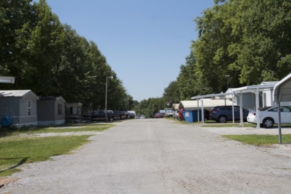 Listing Image #1 - Mobile Home Park for sale at 151 Hoffman Rd, Murphysboro IL 62966