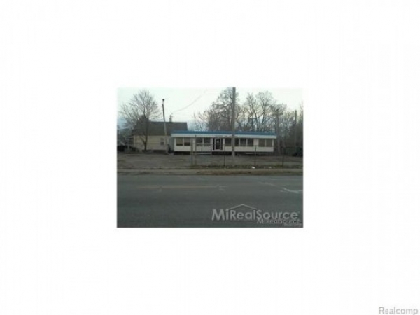 Listing Image #1 - Retail for sale at 6730 E 7 Mile Rd, Detroit MI 48234 Listing Image #1 - Retail for sale at 6730 E 7 Mile Rd, Detroit MI 48234
