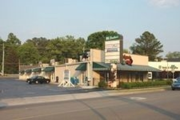 Listing Image #1 - Shopping Center for sale at 2121 Whitesburg Dr, Huntsville AL 35801 Listing Image #1 - Shopping Center for sale at 2121 Whitesburg Dr, Huntsville AL 35801