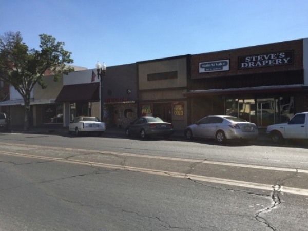 Listing Image #1 - Retail for sale at 168 North Main Street, Porterville CA 93257
