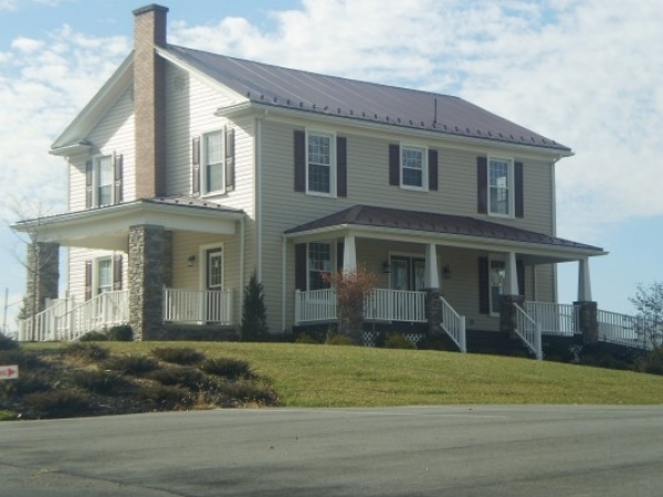 Listing Image #1 - Office for sale at 6245 University Park Drive, Radford VA 24141