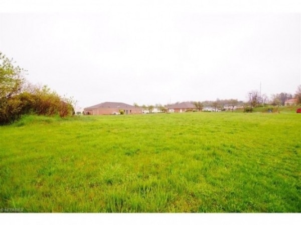 Listing Image #1 - Land for sale at Executive Cir Ne, Canton OH 44718