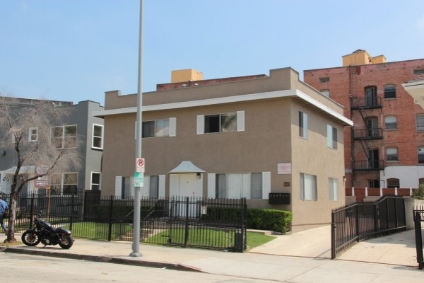 Listing Image #1 - Multi-family for sale at 1822 Wilcox Ave., Los Angeles CA 90028