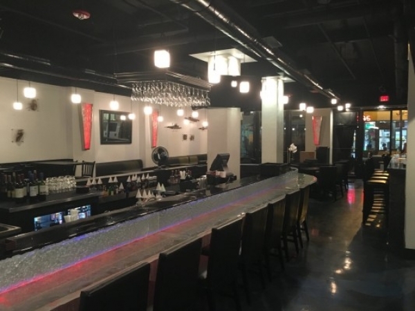 Listing Image #1 - Business for sale at 139 NE 3rd Ave, Miami FL 33132