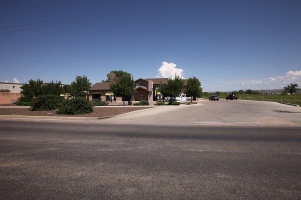 Listing Image #1 - Retail for sale at 820 E Road 2 North, Chino Valley AZ 86323